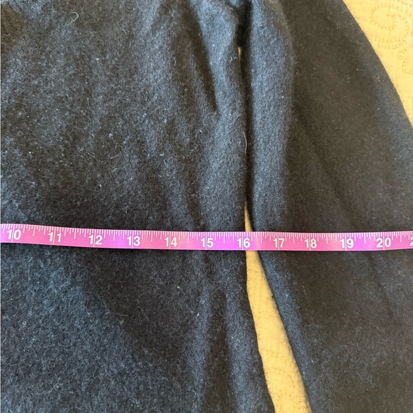 100% CASHMERE black bell sleeve sweater - super soft - women's M - Picture 6 of 8
